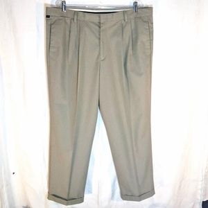 NwoT 41x29 Mens Dockers Dress Pants Pleated Slacks